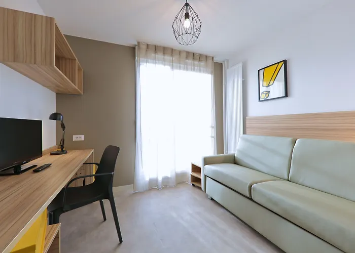 Apparteo Aparthotel 3*